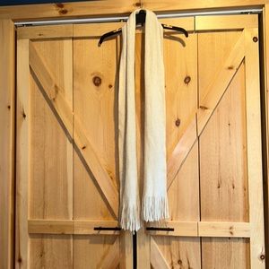 Croft and Barrow Cream with Gold Tinsel Scarf